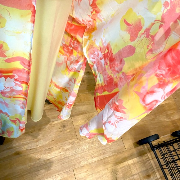 LANE BYRANT YELLOW FLORAL LIGHTWEIGHT CHIFFON LINED SIZE 24 MAXI FRONT SLIT NWOT - Picture 8 of 11